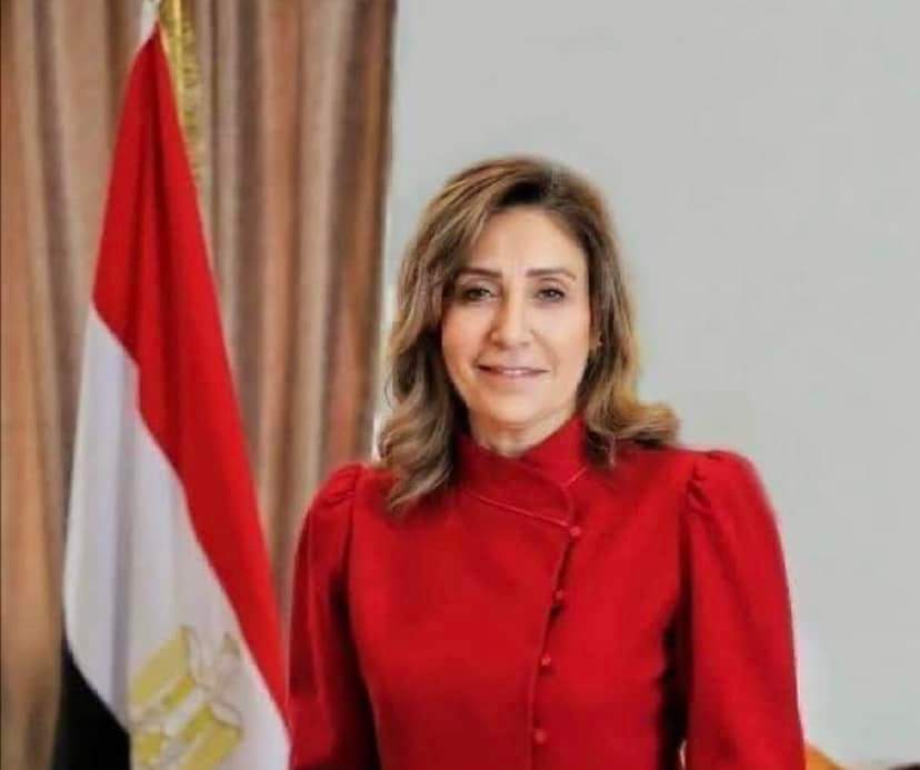 تنفيذا لقرار الدولة المصرية باعلان الحداد وبناء على توجيهات وزيرة الثقافة :
